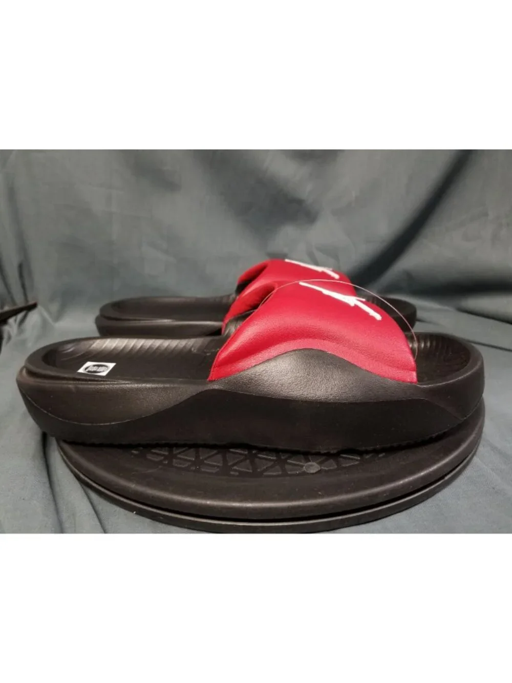 Jordan Franchise Slides Black Red White HF3263 600 Mens Size 8 NEW w/TAGS!
